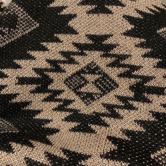 Vintage Black & Gold Geometric Sweater Boho-Chic Retro Vibes (Small) - Picture 4 of 10